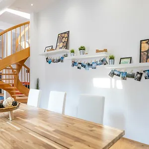 stuckgasse-apartments.vienna-besthotels.com/